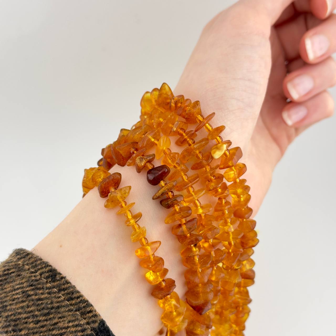 Янтарь форма галтовка средний размер 10,4мм